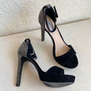 Steve Madden black kisha leather suede sequins heels